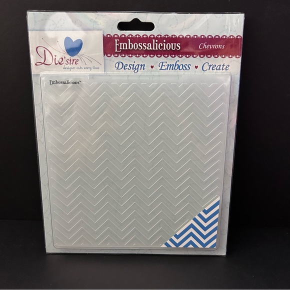 Crafter’s Companion embossalicious CHEVRON embossing folder 6x6" - Picture 2 of 4